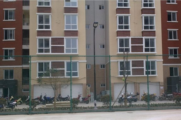 漢中縉頤和房地產(chǎn)籃球場(chǎng)地